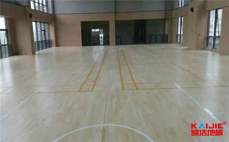 篮球场木地板施工