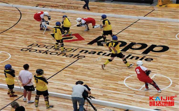 篮球场木地板安装