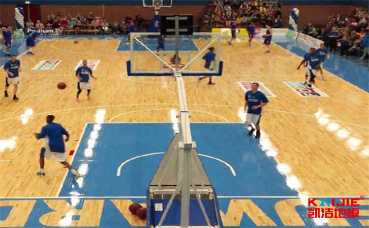 大型篮球场木地板安装