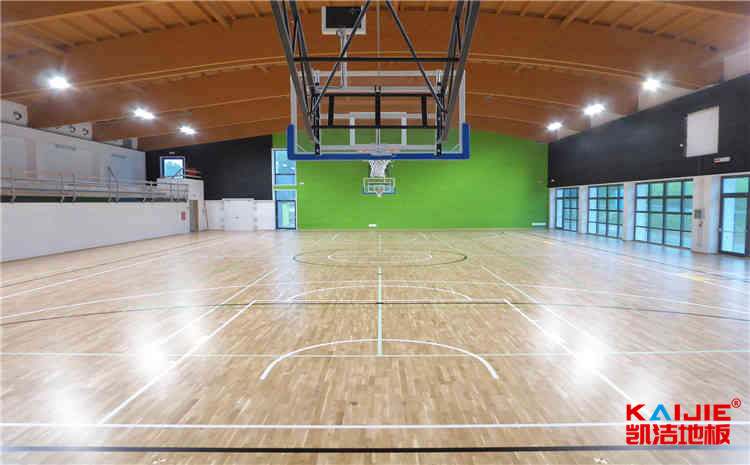 五角枫篮球场地木地板怎么保养？